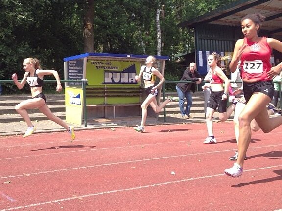 Medaillenflut in Papenburg für Meller Leichtathleten